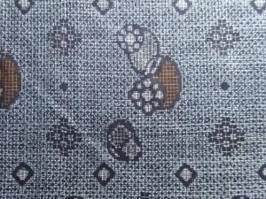 アンティーク　幾何学模様織出し本場正藍泥染大島紬着物（割り込み絣）